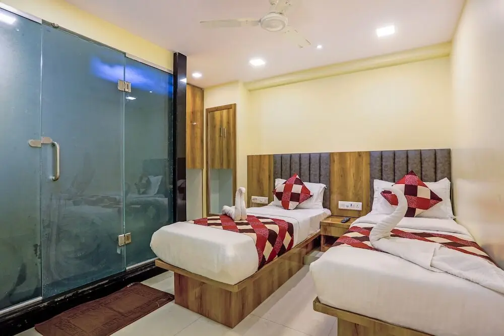 Мумбаи: Hotel BKC Corporate Inn