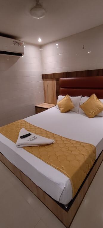 Мумбаи: Hotel Sai Suites Dadar
