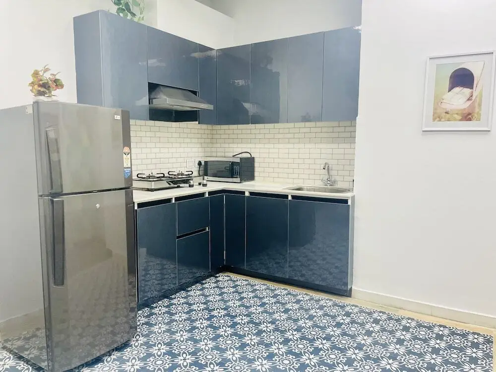 Гуруграм: BluO Modern 1BHK - DLF Galleria Market