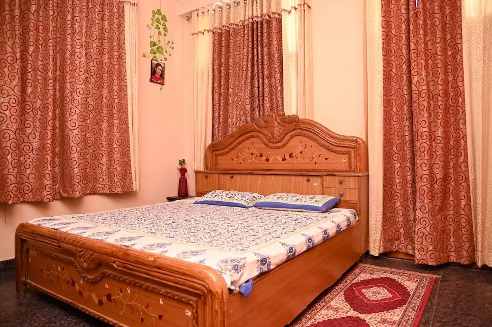 Джайпур: SOHANAs Homestays- 2 BHK Apartment with Terrace near Jaipur International Airport
