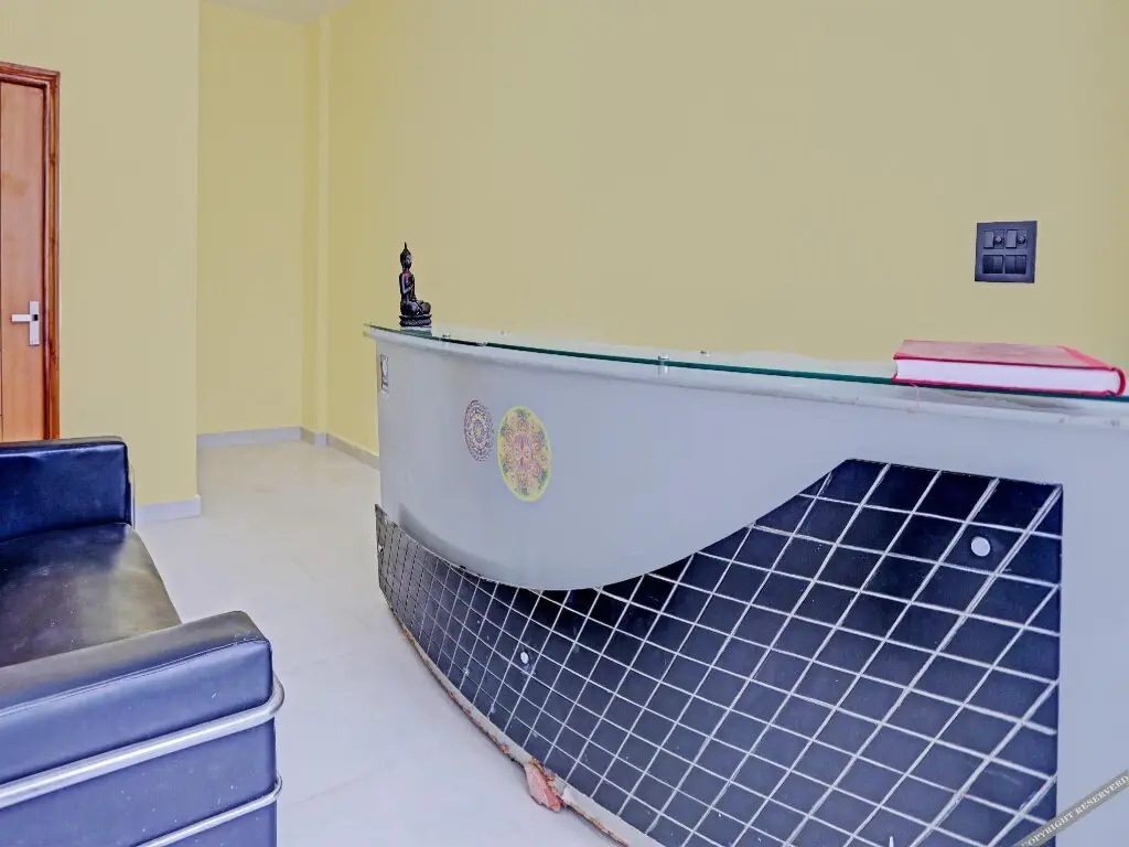 Нойда: Hotel Golden Admire By F9 Hotels