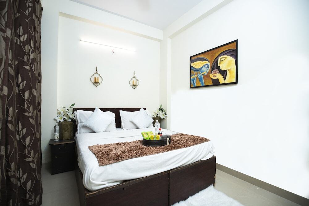 Нью-Дели: Hotel Royal Avenue By F9 Hotels