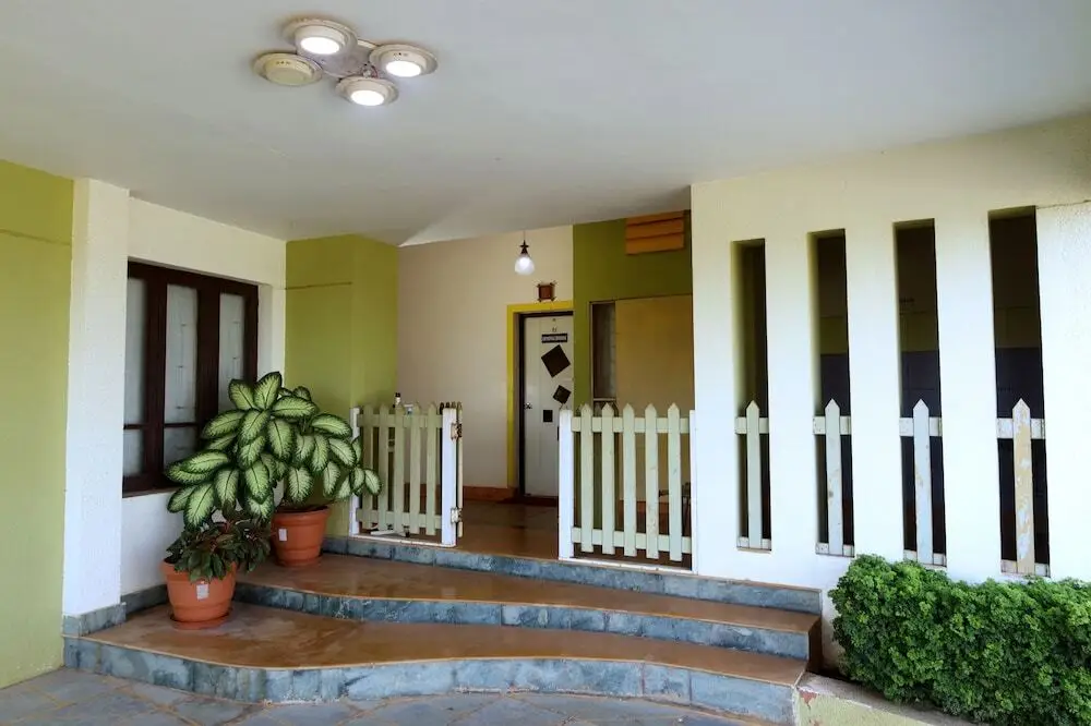 Ратнагири: Seawind At Kokanwadi