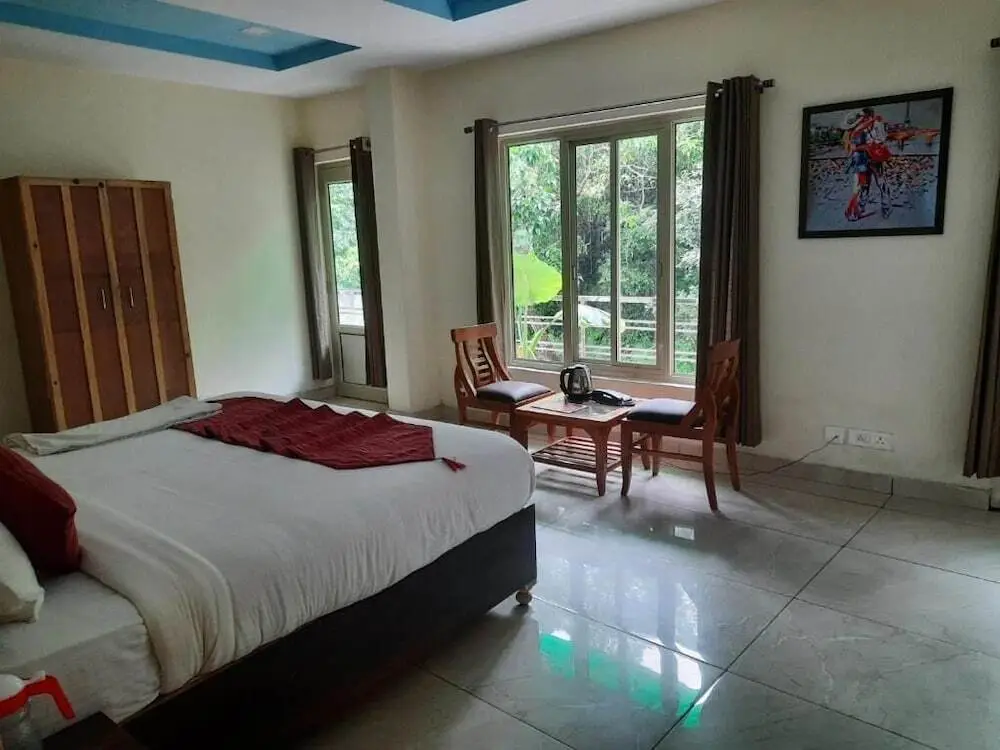 Наинитал: Hotel Sun Stars Inn