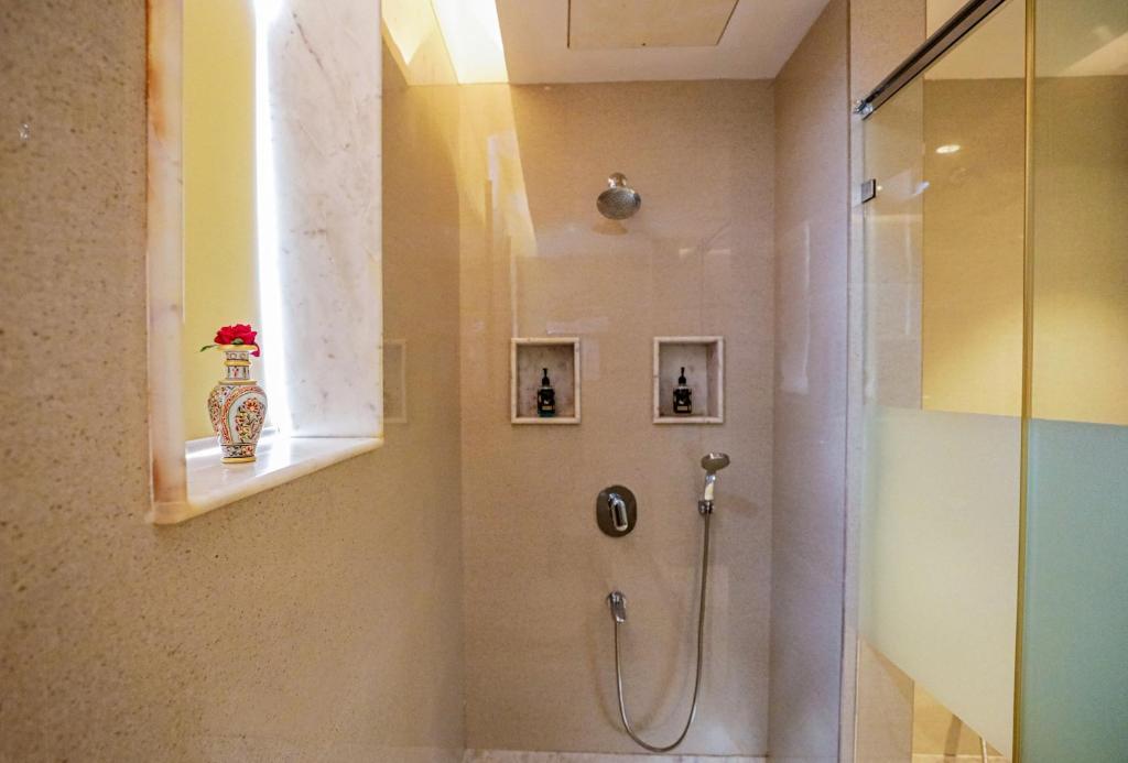 Сарнатх: Gulab Kothi Varanasi by Royal Orchid Hotels Limited