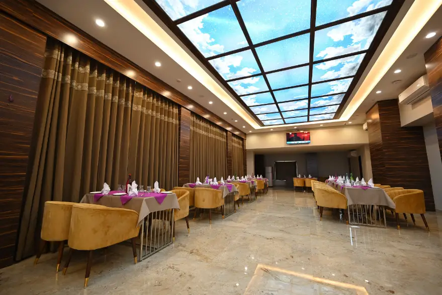 Гвалиор: The Royal Class Hotel