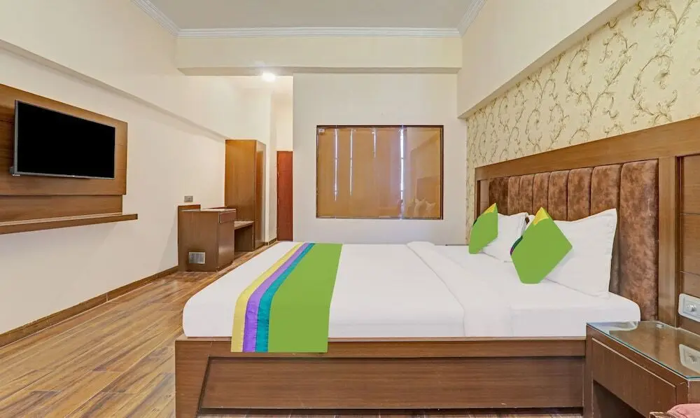 Лакхнау: Treebo Trend Shimla Resort