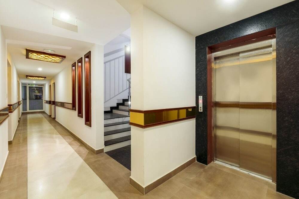 Вайпин: Hotel Burooj