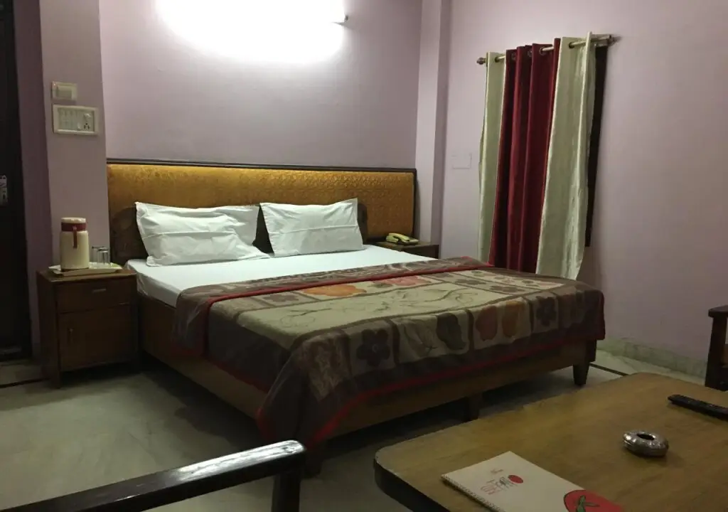 Крепость Jhansi: Hotel Samrat