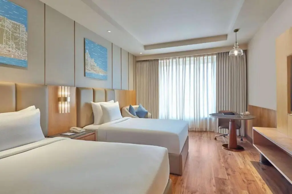 Варанаси: DoubleTree by Hilton Varanasi