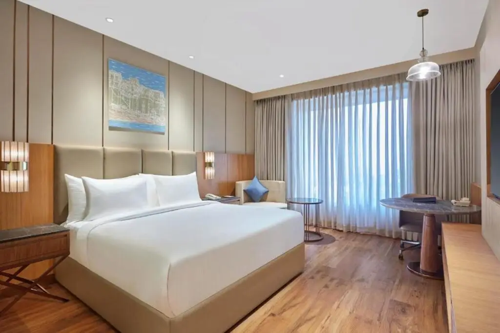 Варанаси: DoubleTree by Hilton Varanasi