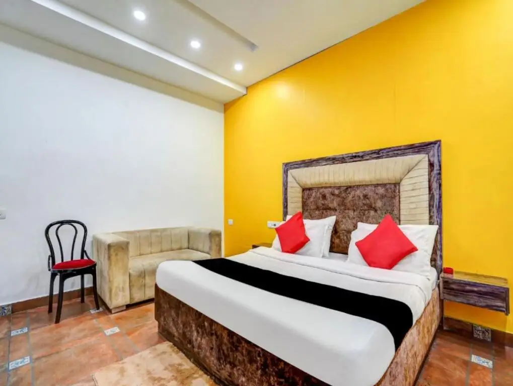 Нью-Дели: Hotel Mannat