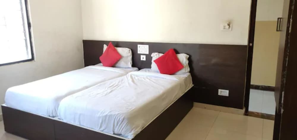 Колката: Goroomgo Sai Guest House Jadavpur Kolkata
