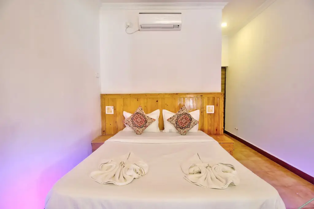 Пернем: Hotel Pleasure Inn near Turtle Beach- Morjim