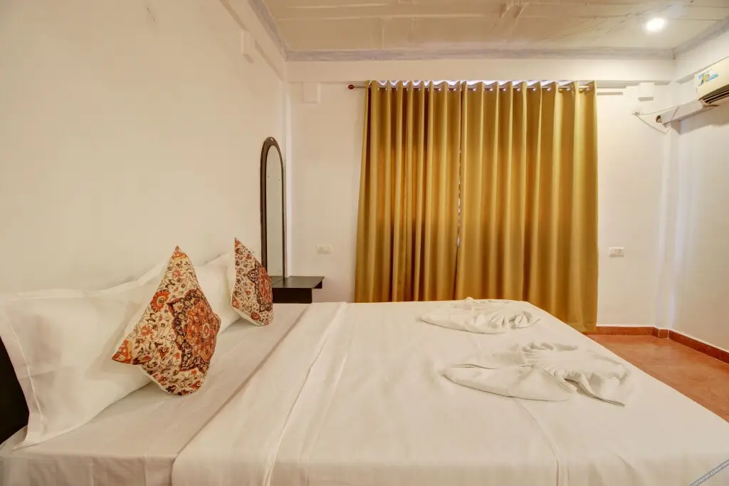 Пернем: Hotel Pleasure Inn near Turtle Beach- Morjim