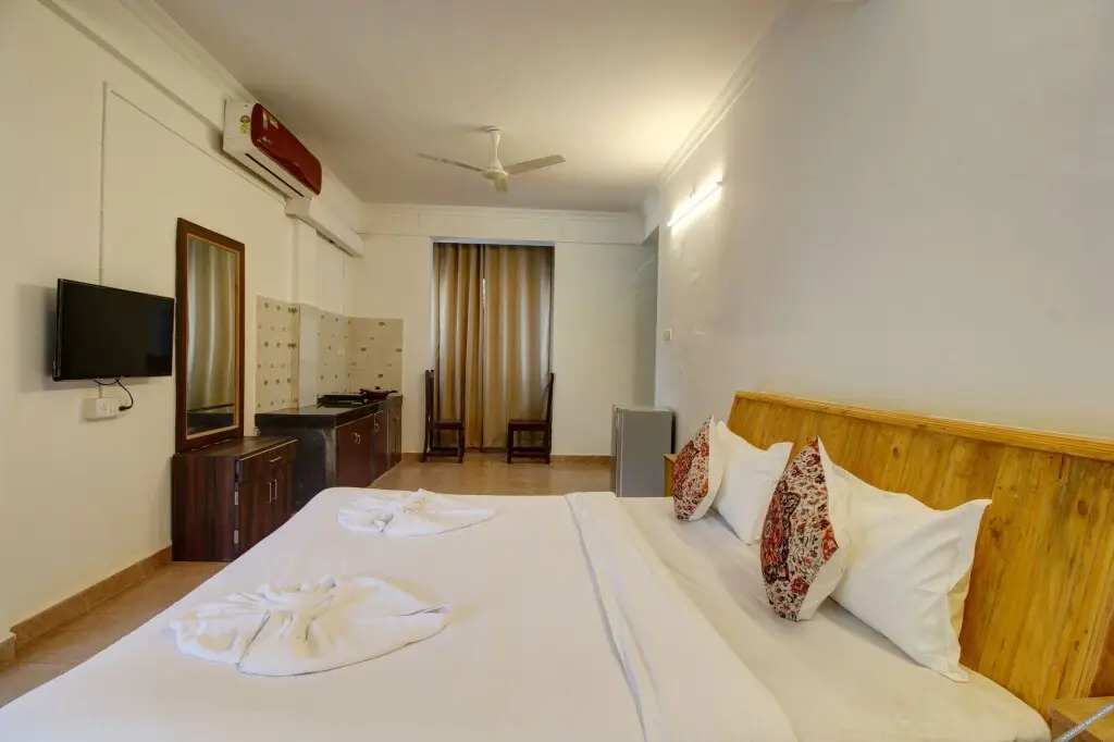 Пернем: Hotel Pleasure Inn near Turtle Beach- Morjim