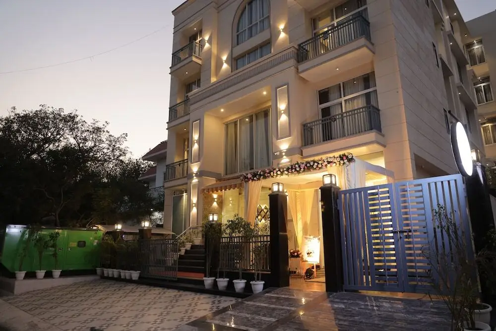 Lime Tree Hotels & Banquet Greater Noida — фото 1