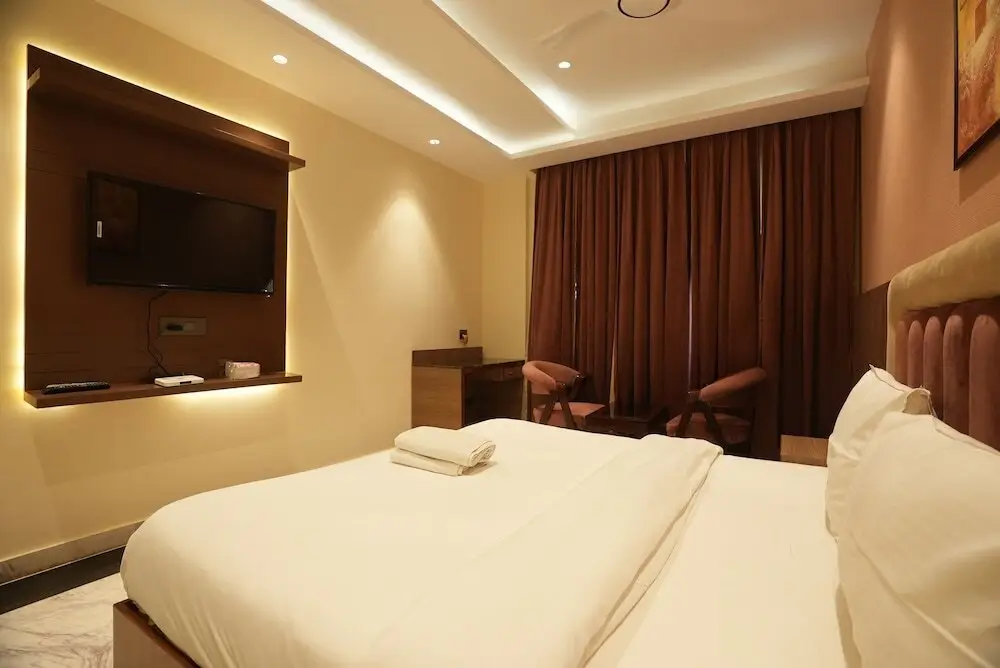 Большая Нойда: Lime Tree Hotels & Banquet Greater Noida