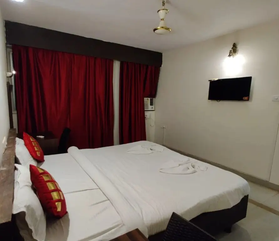 Hotel Colva Plaza — фото 1