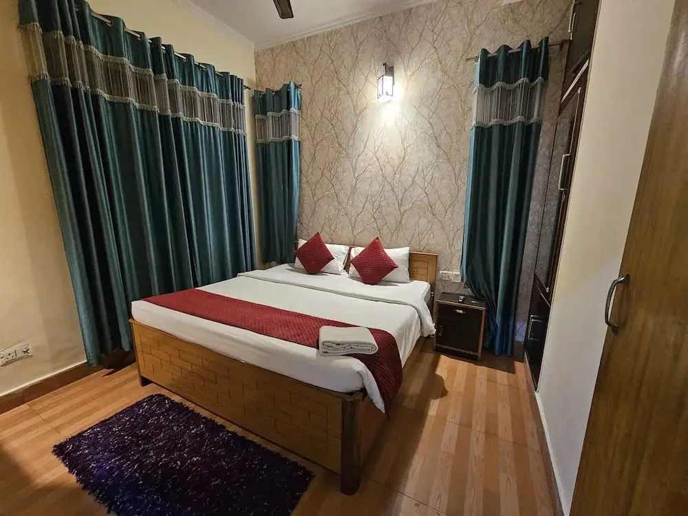 Наинитал: Jungle Corbett Castle