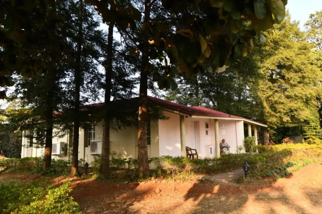 Джамбеда: Peerless Resort Mukutmanipur