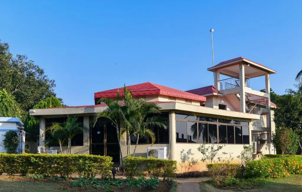 Джамбеда: Peerless Resort Mukutmanipur