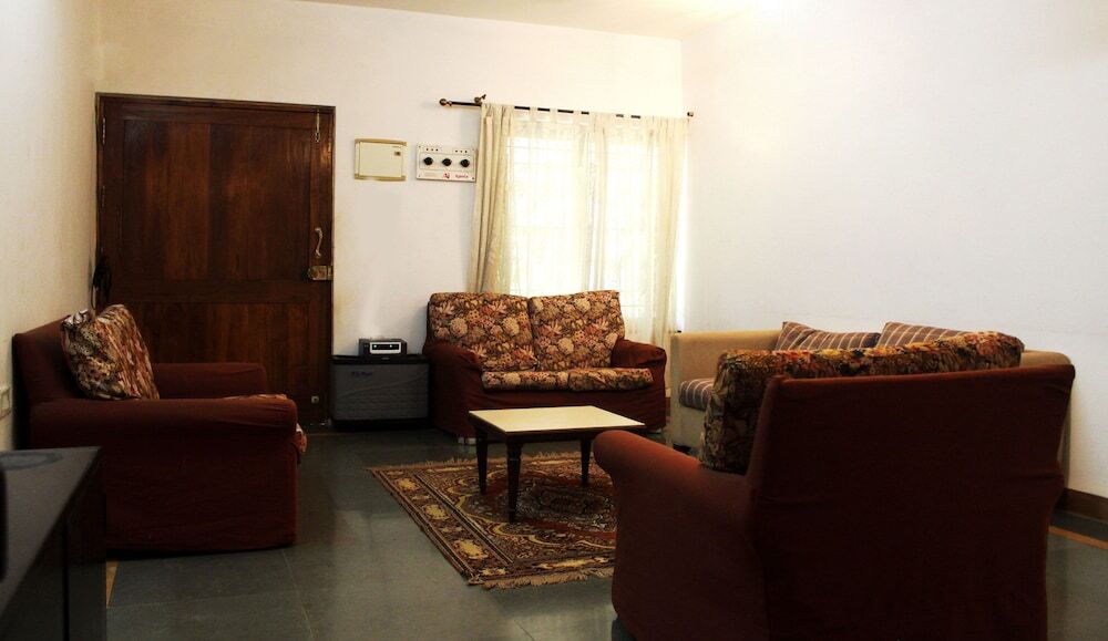 Верем: OYO Rooms Behind Nikhil Wines Calangute