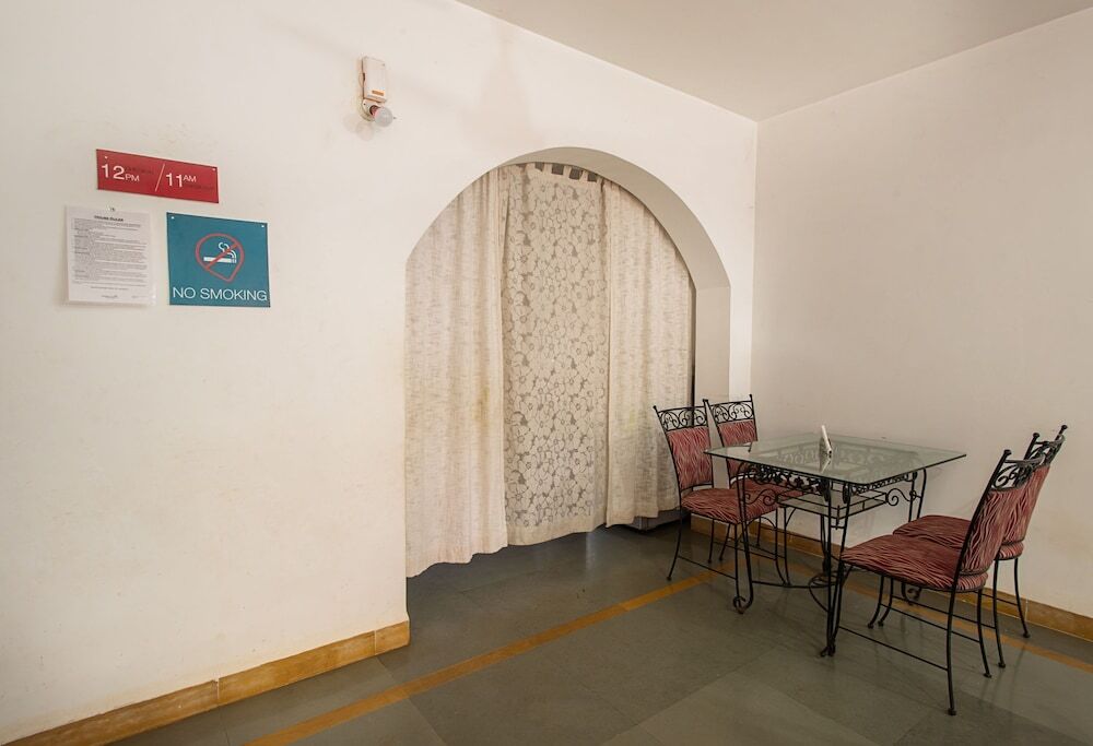 Верем: OYO Rooms Behind Nikhil Wines Calangute