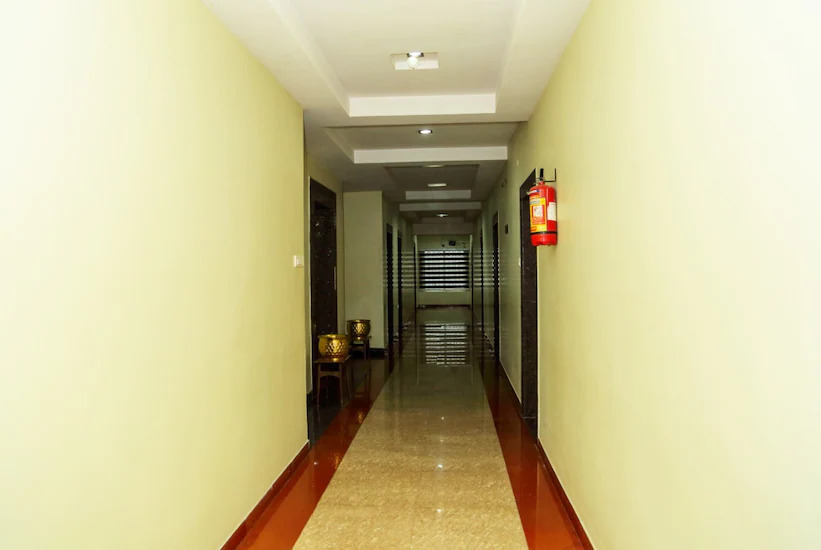 Раджамундри: Hotel Jagadeeswari