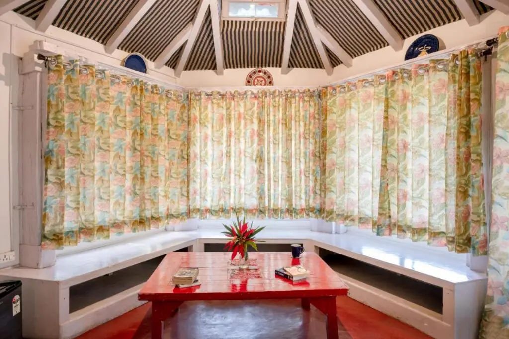 Наинитал: Bara Bungalow Jeolikote, Nainital - A Rosakue Collection