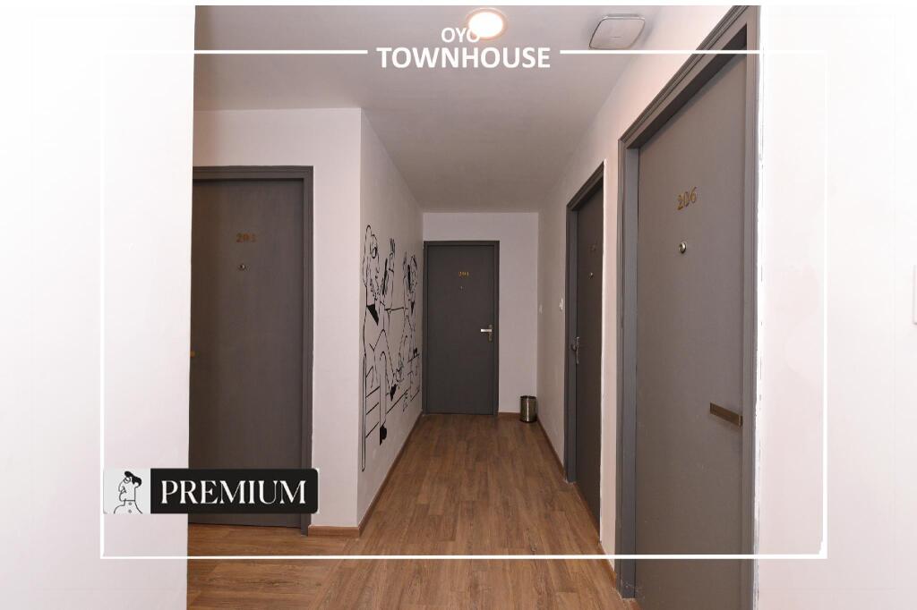 Лакхнау: OYO Townhouse 199 Singapore Mall