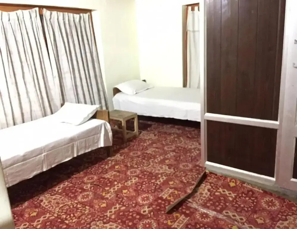 Карзок: Crean Guest House