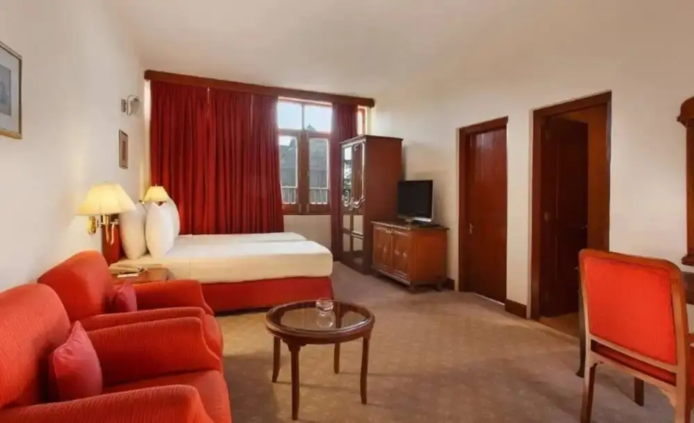 Шимла: Clarkes hotel, A grand heritage hotel since 1898