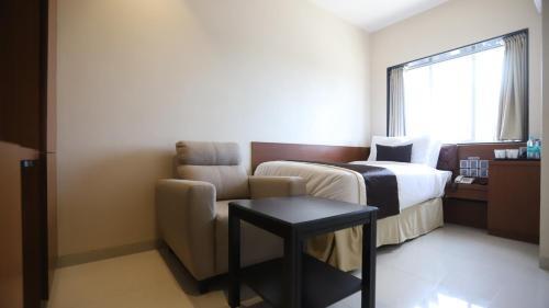 Тхане: Shree Yash Residency