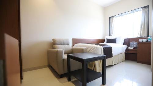 Тхане: Shree Yash Residency