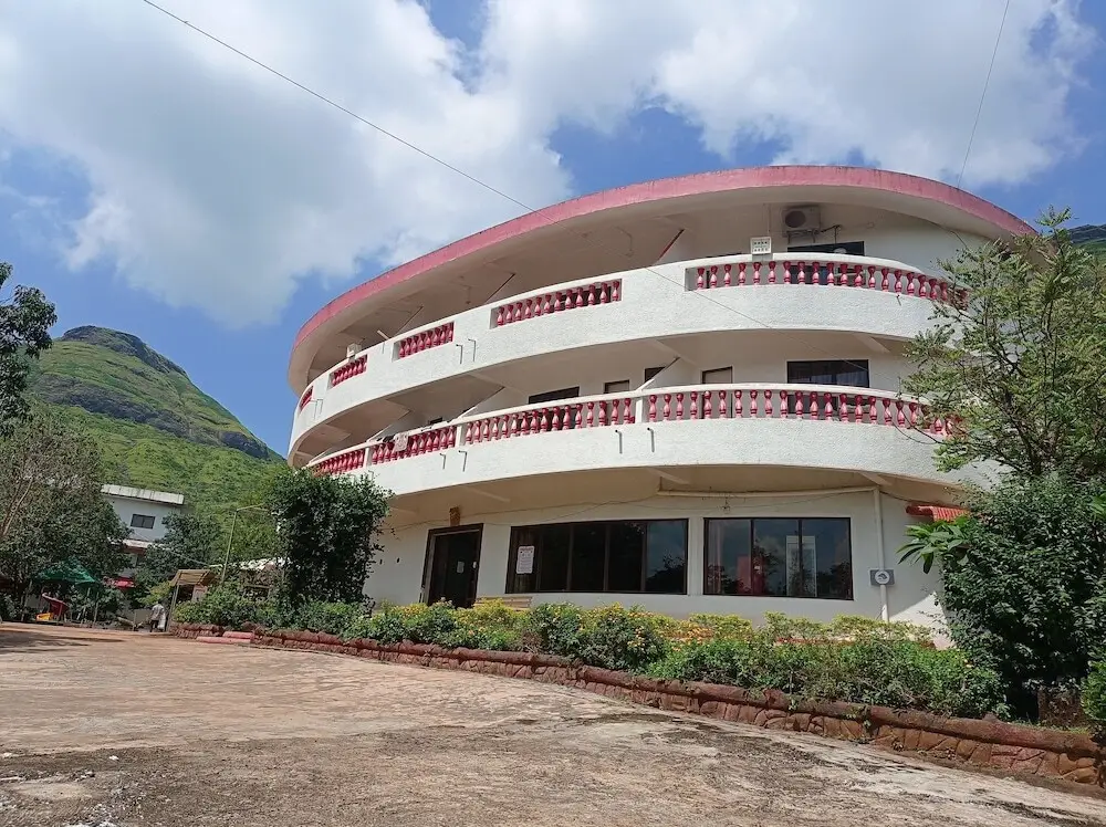Golden Resort — фото 1