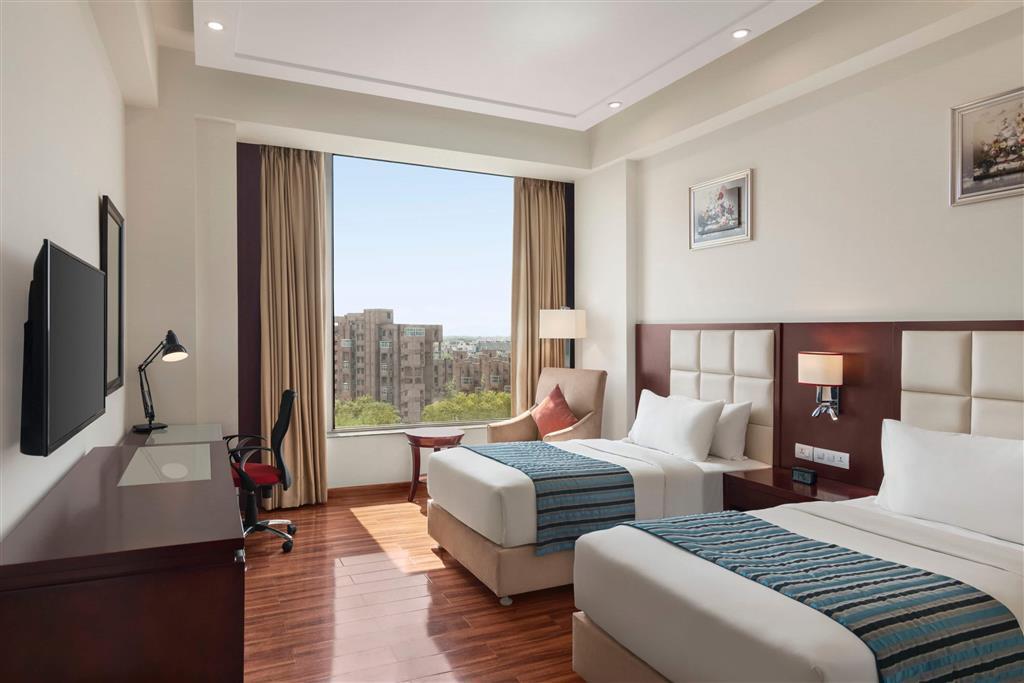 Большая Нойда: Ramada by Wyndham New Delhi Pitampura