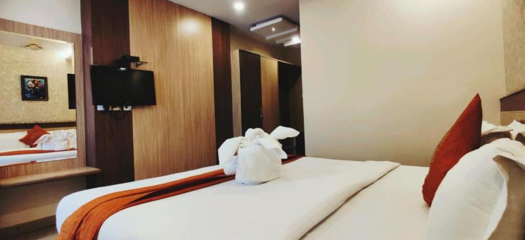 Шамшабад: Hotel SM Deccan Park
