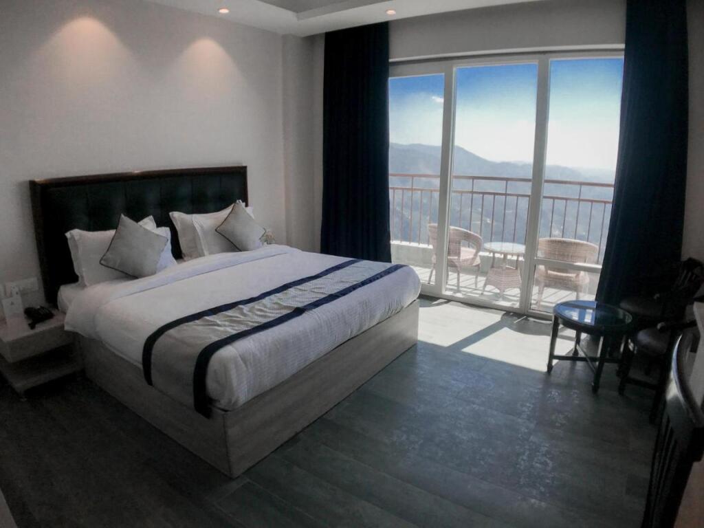 Чубаттакхал: Peaks And Pines Resort