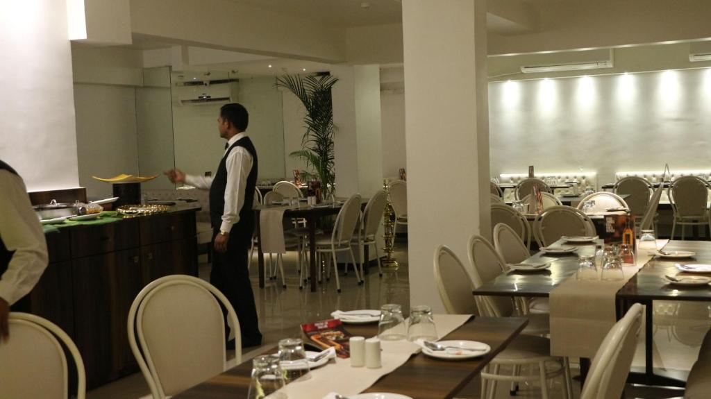 Мумбаи: Hotel Samraj