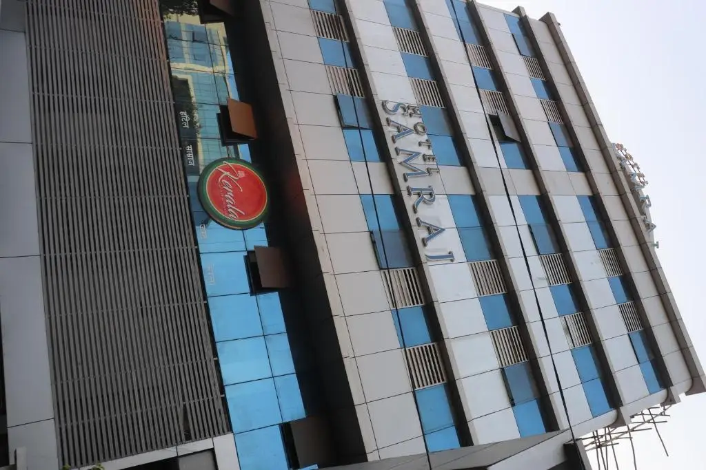 Hotel Samraj — фото 1