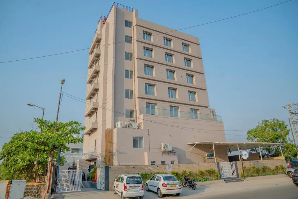 Zip By Spree Hotels Chakan — фото 1