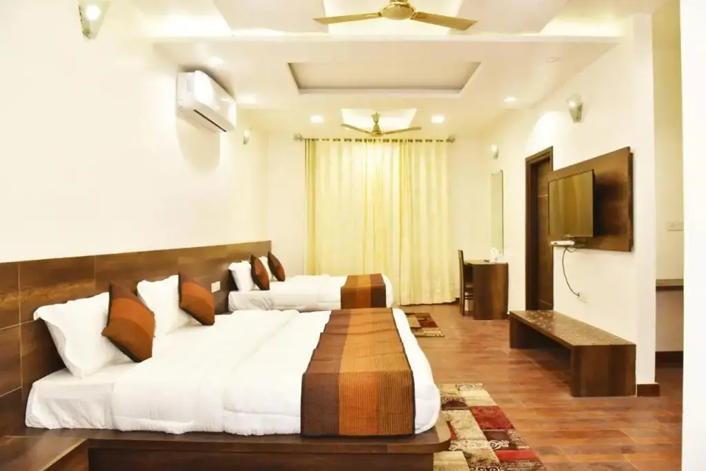 Амритсар: Goroomgo Hollywood Heights Amritsar