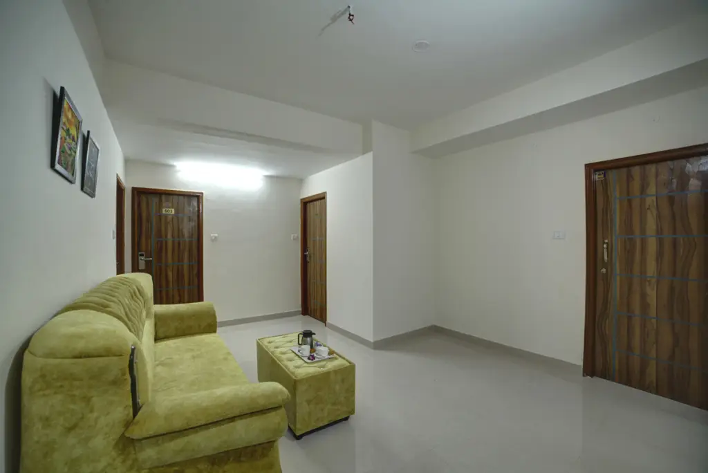 Бангалор: SM Royal Suites Transit Hotel near Kempegowda international Airport Bangalore