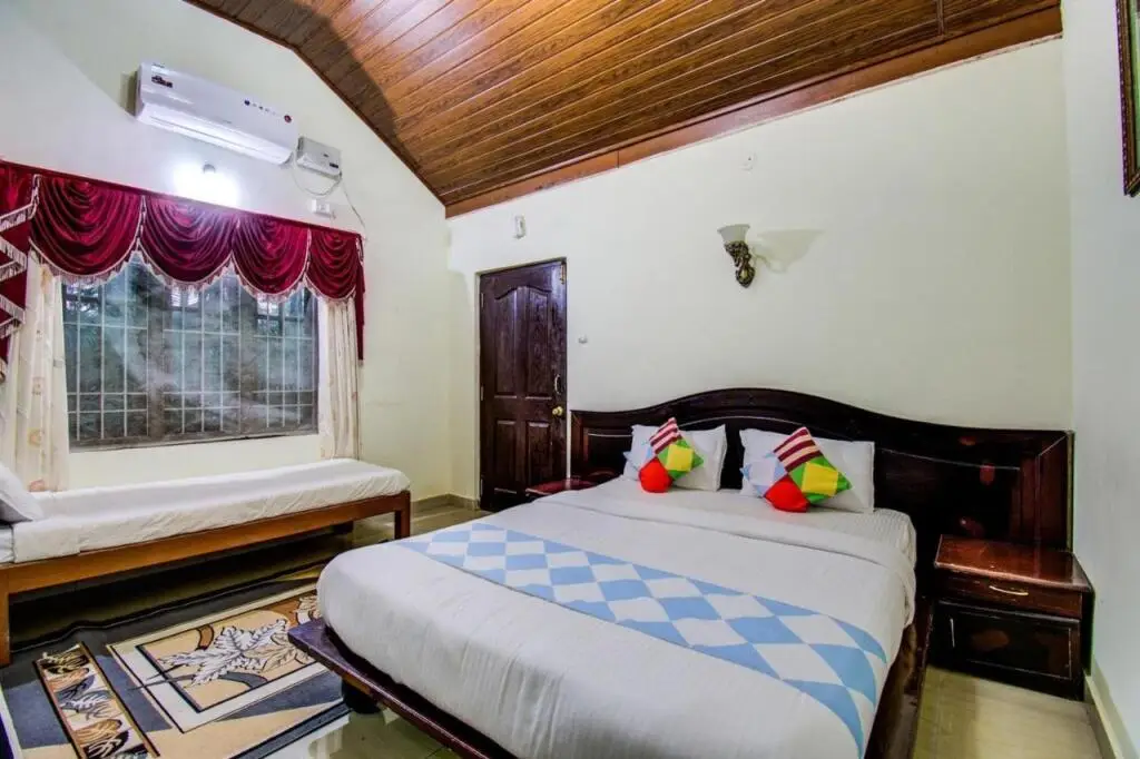 Кушалнагар: GreenLine Cottages