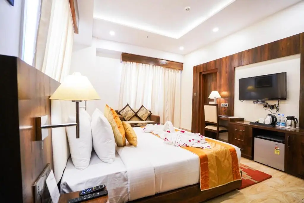 Лакхнау: Millenia Regency Hotels and Resorts