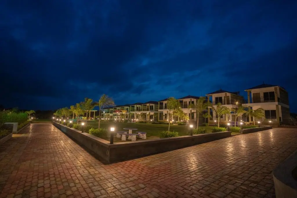 Сазан: The Comfort Gir Resort