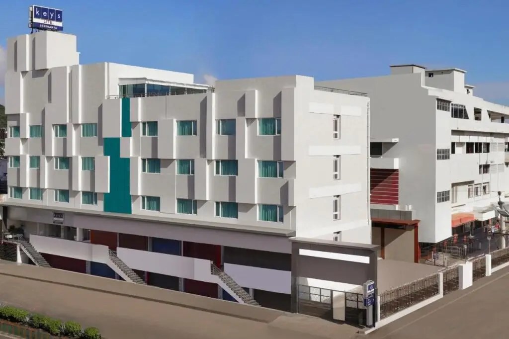 Keys Lite By Lemon Tree Hotels Sreekanya — фото 1