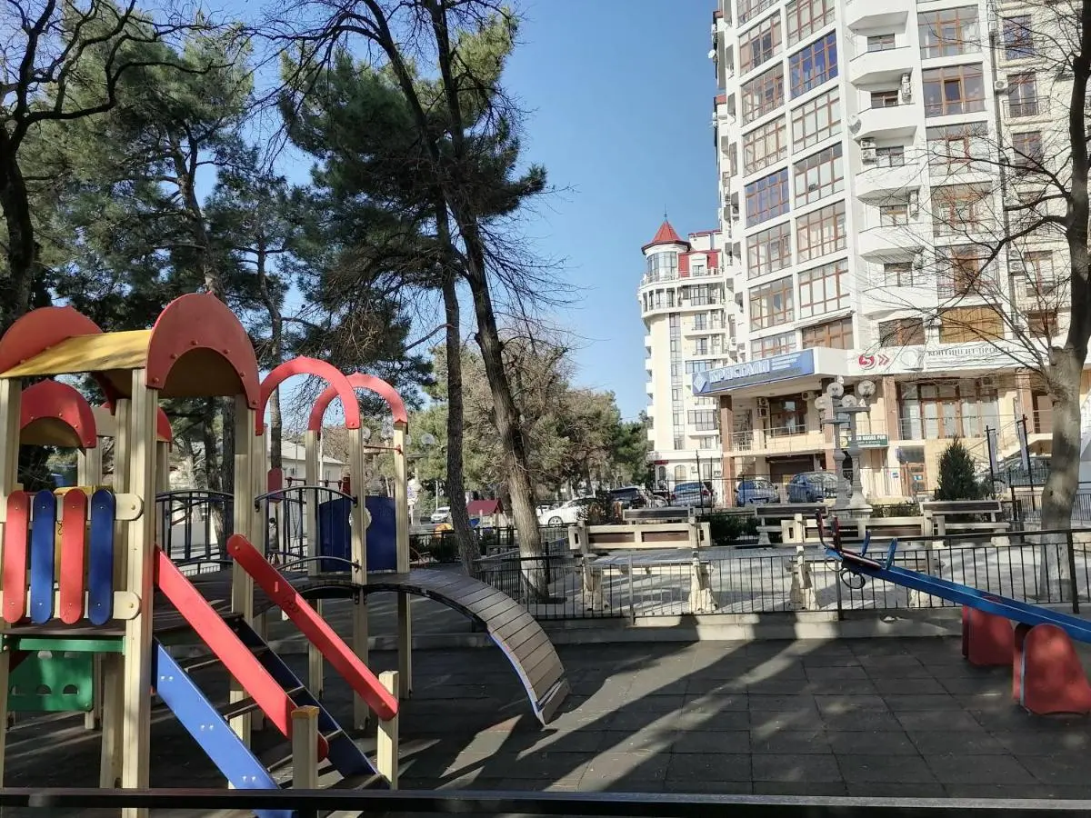 Геленджик: Апартаменты на Халтурина 11а