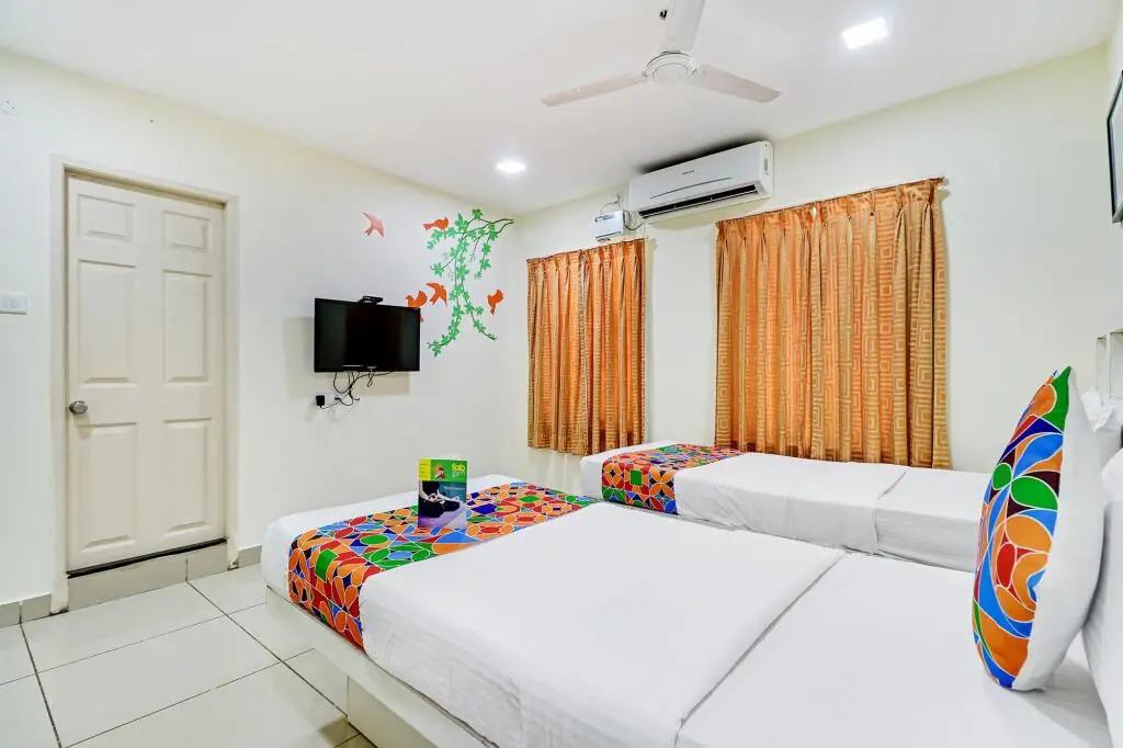 Ченнаи: FabHotel Colors Service Apartment